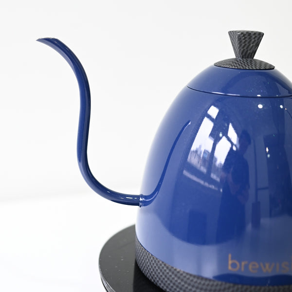 Brewista Artisan 600mL Competition Gooseneck Variable Temperature Kettle (Pearl Blue) - Urban Coffee Roaster
